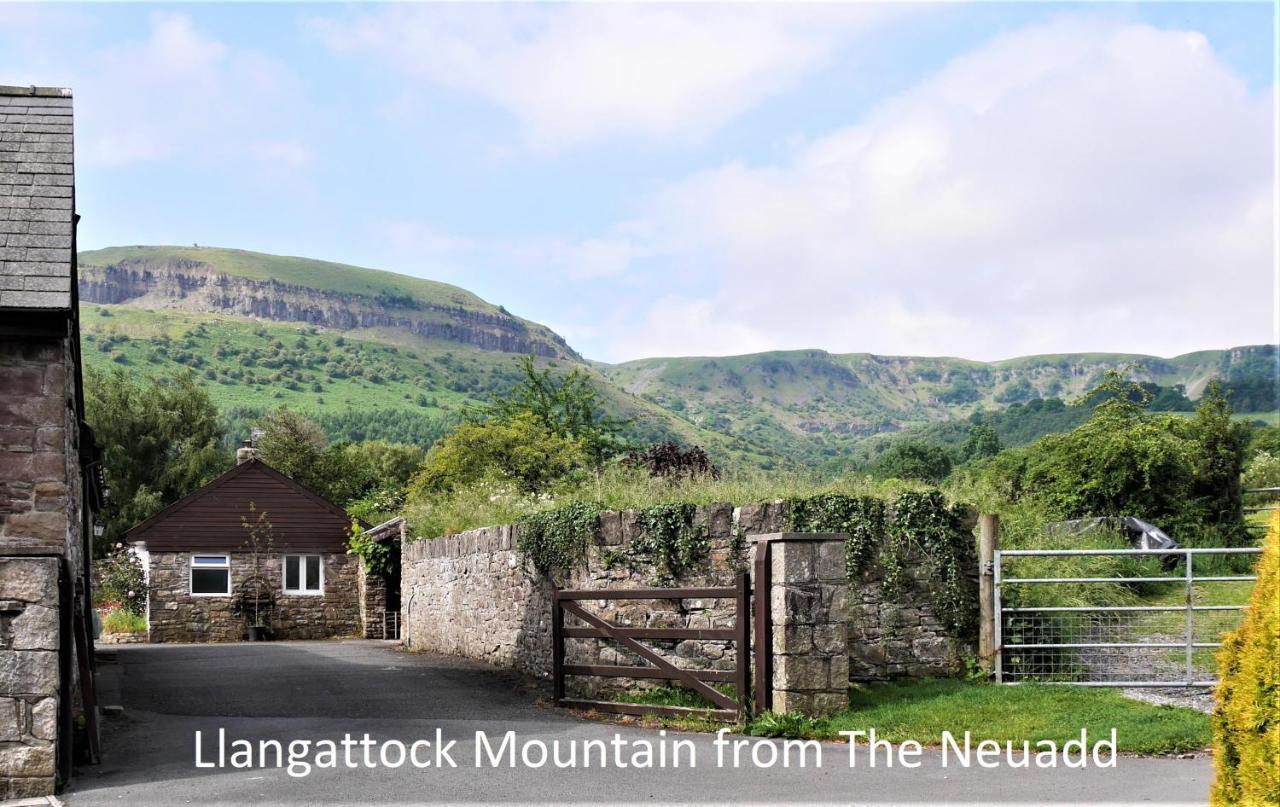 Neuadd B&B Suites Crickhowell Exterior photo