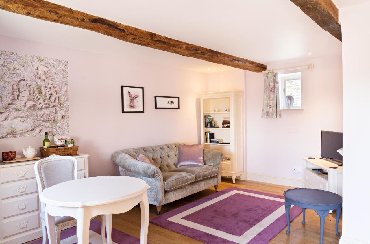 Neuadd B&B Suites Crickhowell Exterior photo