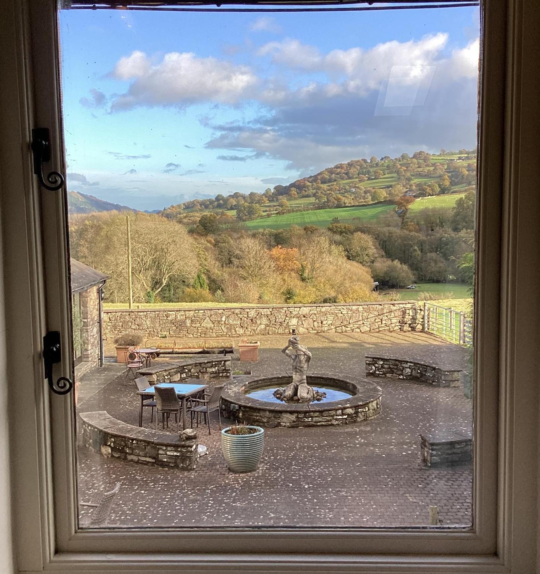 Neuadd B&B Suites Crickhowell Exterior photo